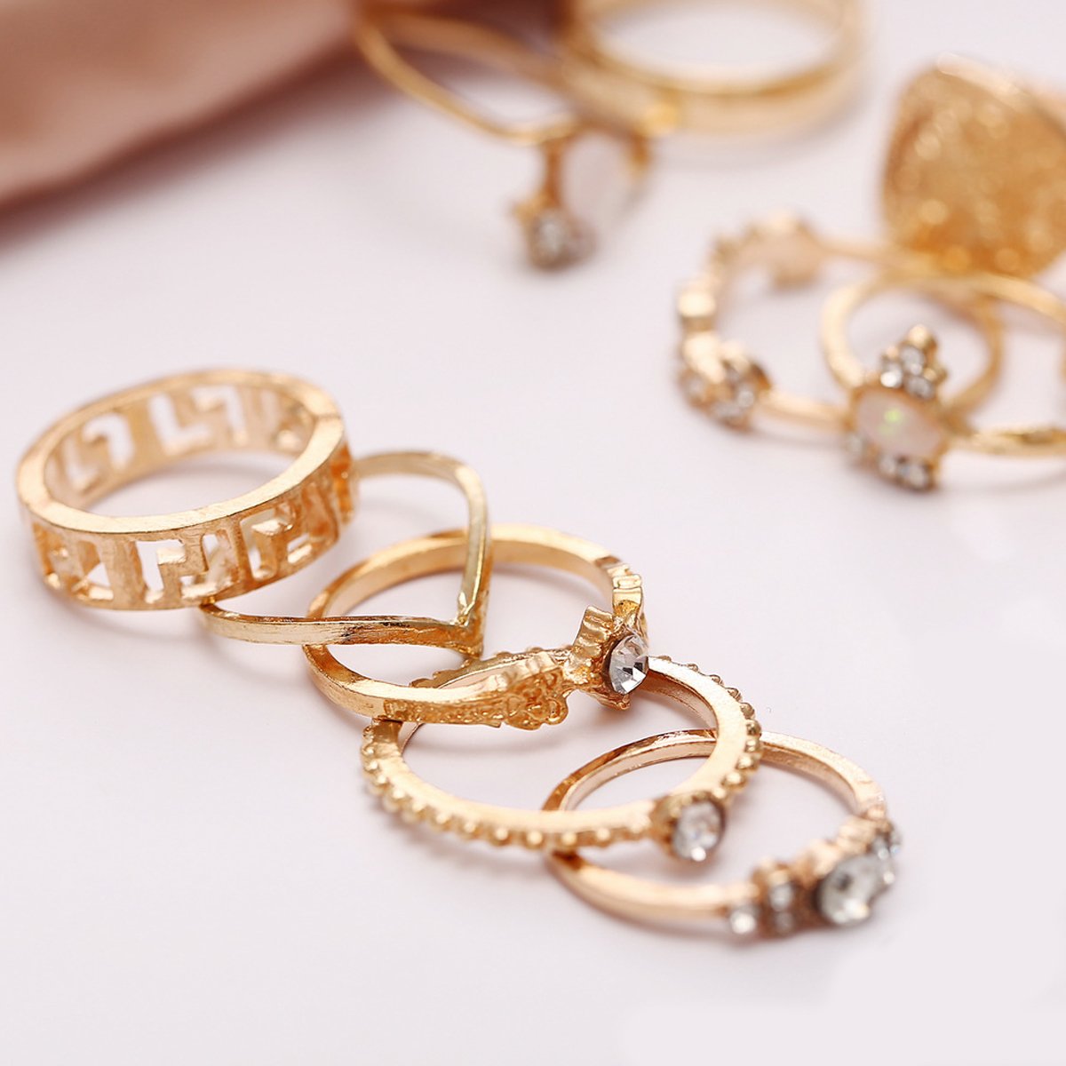 Dolce Vita Luxe Collection: 15-Piece Viennese Crystal Ensemble in 18K Italian Gold Plating