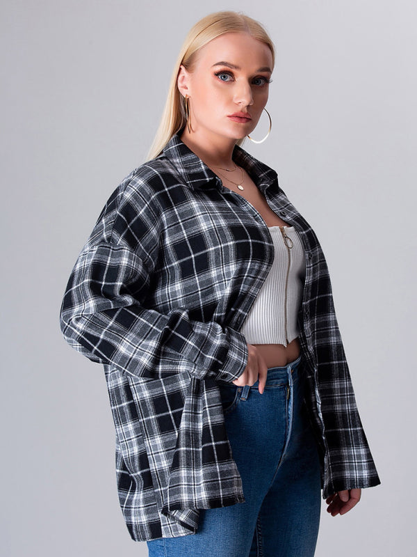 Plus size women's loose plaid shirt