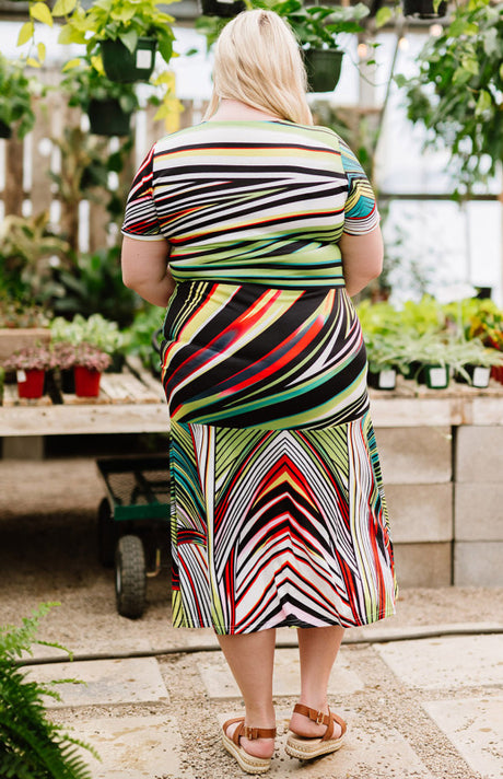 Plus size Striped Crew Neck Short Sleeve Midi Dress