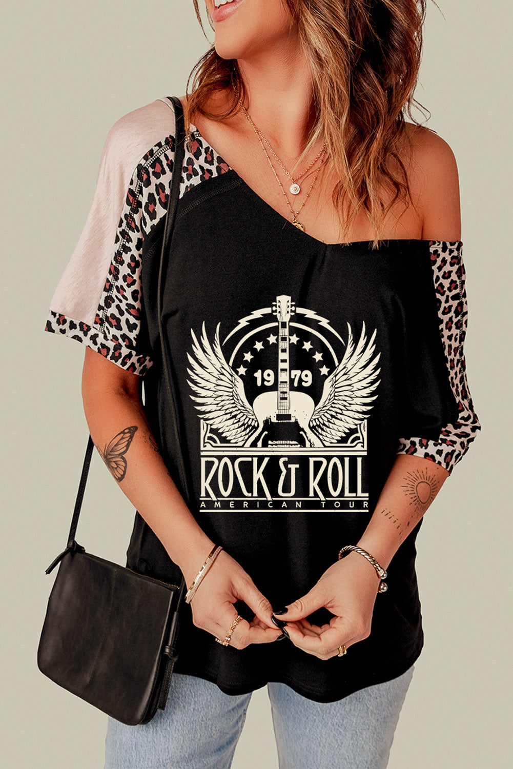 Opulence Emporion's - 1979 ROCK & ROLL AMERICAN TOUR Graphic V-Neck Tee