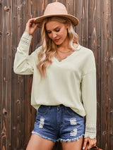 Women's fashion knitted lace V-neck bottoming shirt