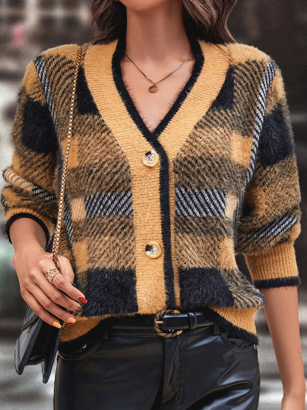 Women’s Plaid Print Long Sleeves V-neck Front Button Closures Cardigan