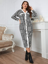 Women’s Plus Size Plaid Pattern Long Sleeve V Neck Textured Button Front Shift Dress