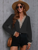Women's Sweet Dream Solid Color V Neck Lace Trim Polka Dot Puff Sleeve Top
