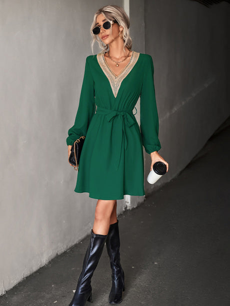 Women's V-neck Puff Sleeve Lace-trim Dress