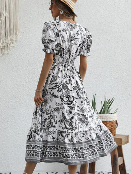 All-over positioning print printed puff-sleeved maxi-neck dressSizing: True to size Material composition: 95% polyester, 5% spandex Material: Polyester Pattern: Self design Season: Spring-Summer Sleeve_type: Regular sleeve Style: Grace Sleeve_length: Long