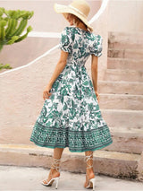 All-over positioning print printed puff-sleeved maxi-neck dressSizing: True to size Material composition: 95% polyester, 5% spandex Material: Polyester Pattern: Self design Season: Spring-Summer Sleeve_type: Regular sleeve Style: Grace Sleeve_length: Long