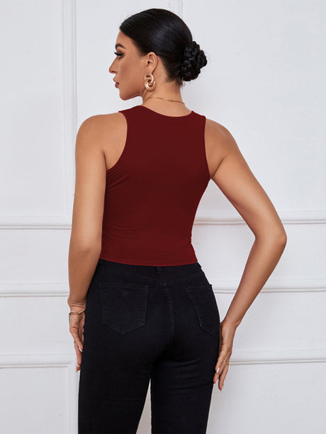 Women's Solid Color Knit Y-neckline Cropped Henley Tank Top