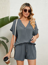 Women's Solid Color Short Sleeve V-neck T-shirt And Shorts